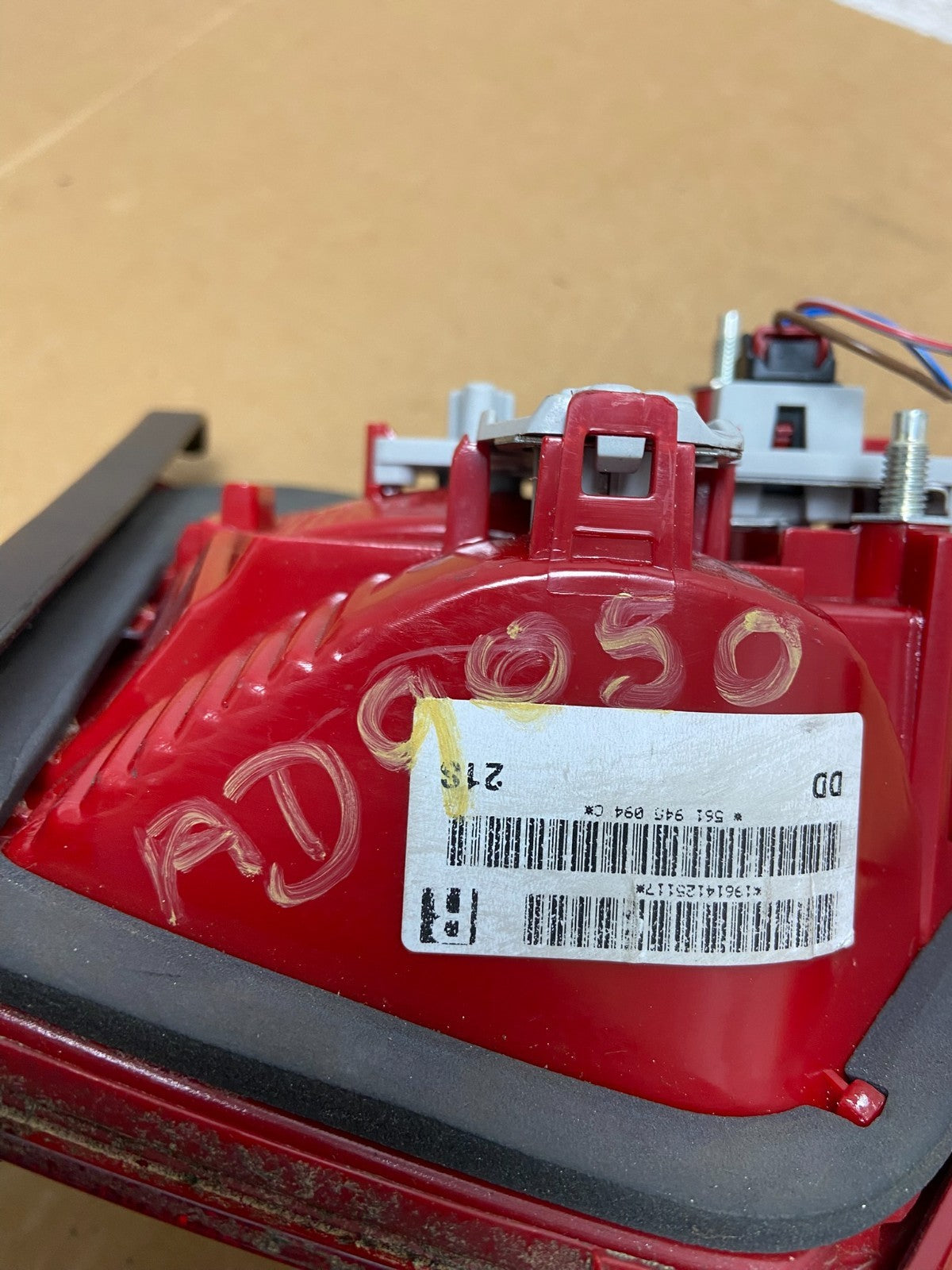 2012 to 2015 Volkswagen Passat Right Passenger Tail light inner AD9050 DW7