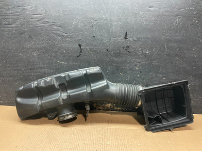 2011-2022 Jeep Grand Cherokee 5.7L V8 Air Cleaner Hose Tube OEM y1745 DG7
