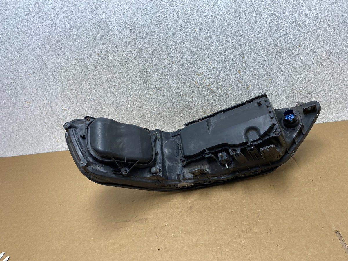 2005 to 2011 Lincoln Town Car Right Passenger Rh Side Headlight AI2616 DW6