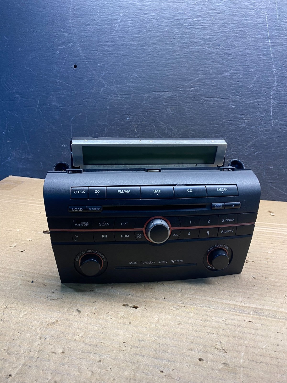2008 2009 Mazda 3 Radio Stereo CD MP3 Player Control ae4802 DG0
