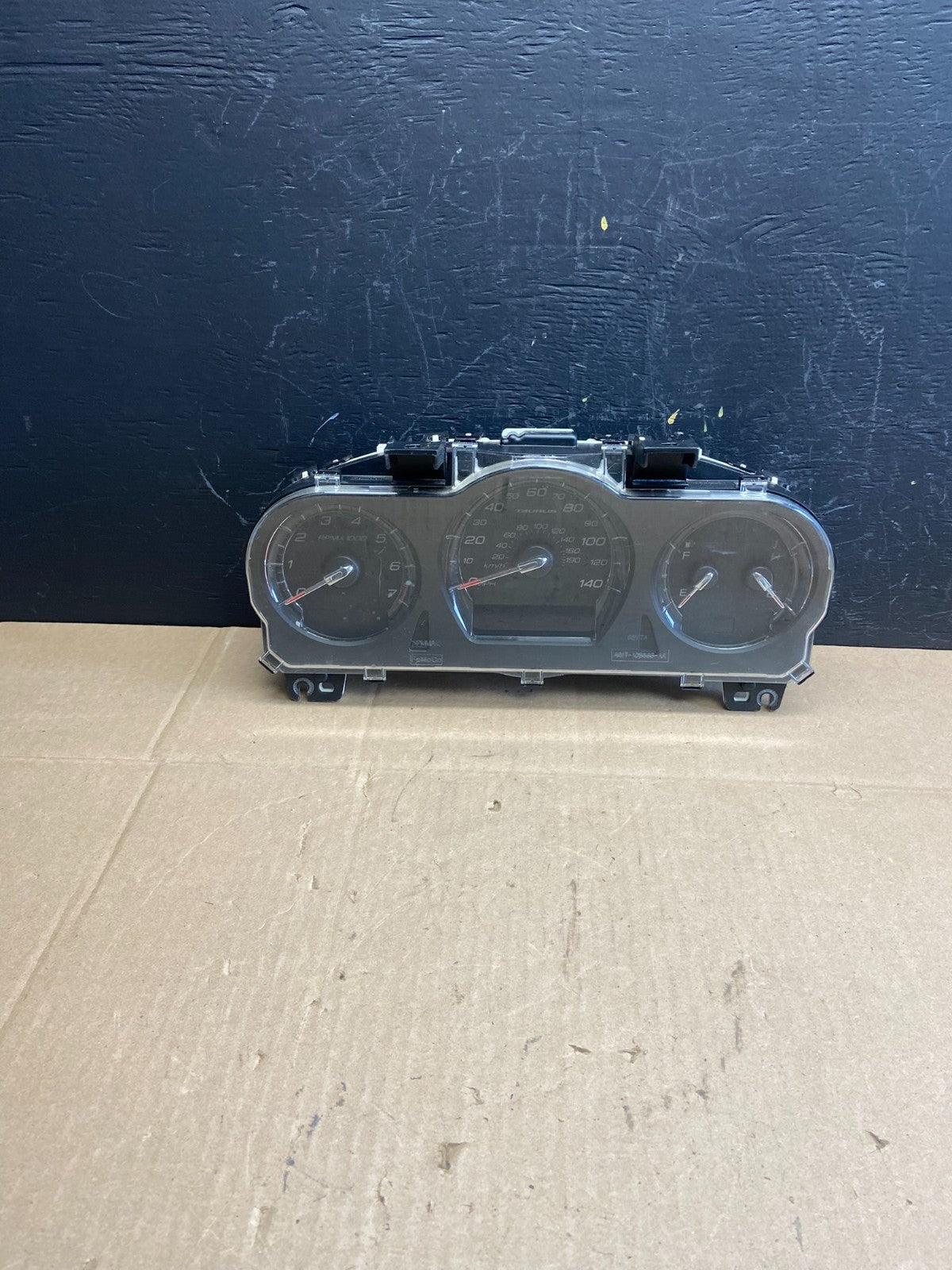 2011 2012 Ford Taurus Speedometer Cluster Gauges BG1T-10849-CE ab9380 DG0