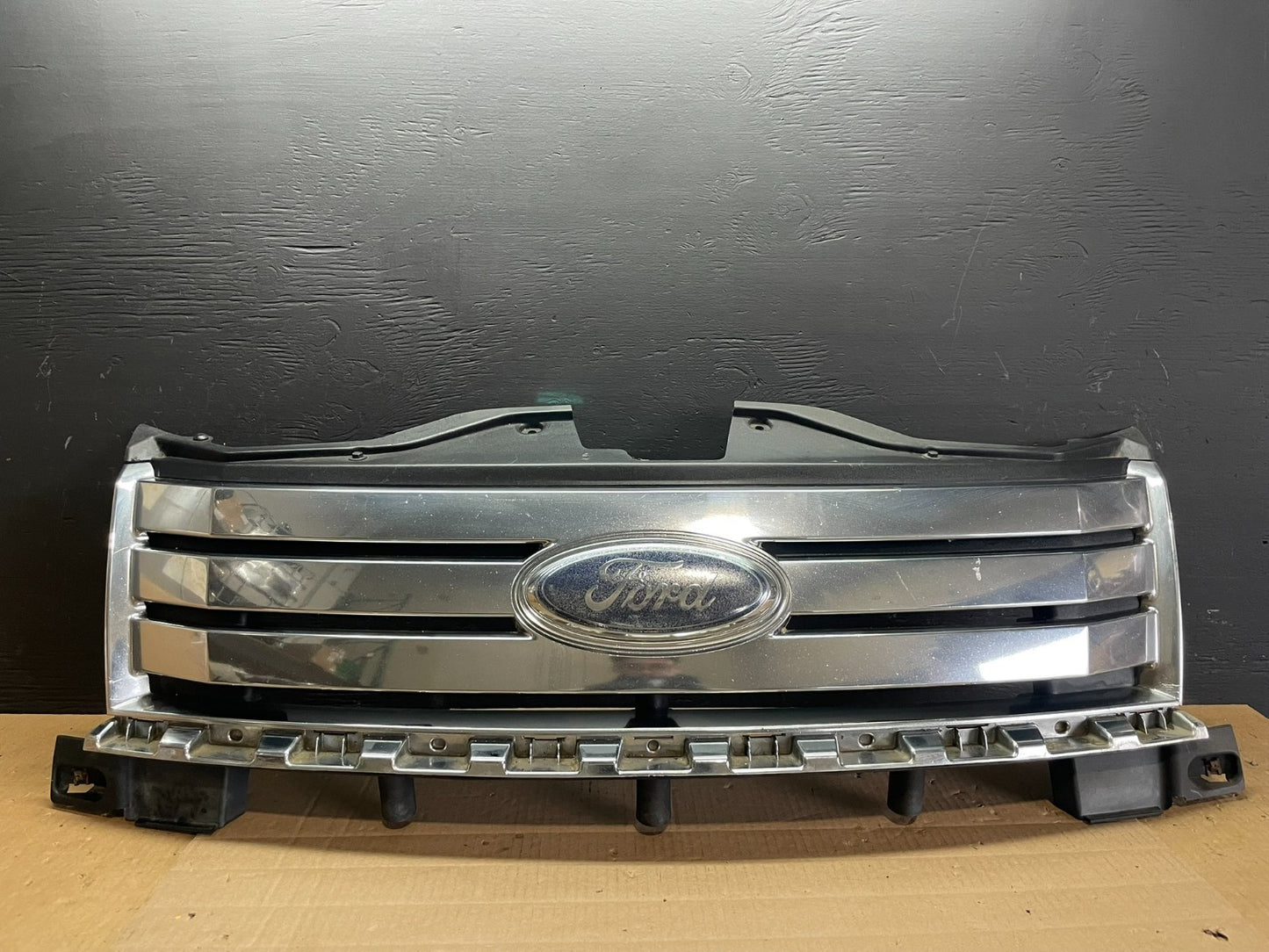 2007 2008 2009 2010 Ford Edge Front Upper Chrome Grill Grille Oem AB7639  DG0