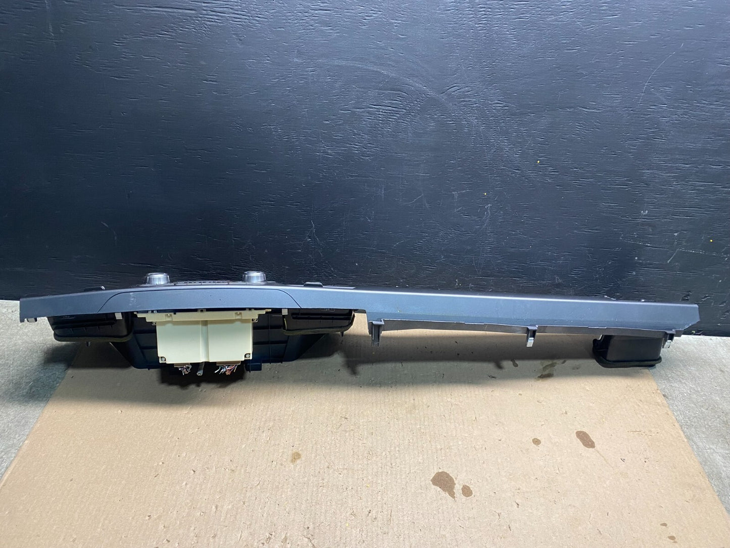 2011-2013 Honda Odyssey Dash Climate Control A/C Cluster Trim Bezel E2128 DG11