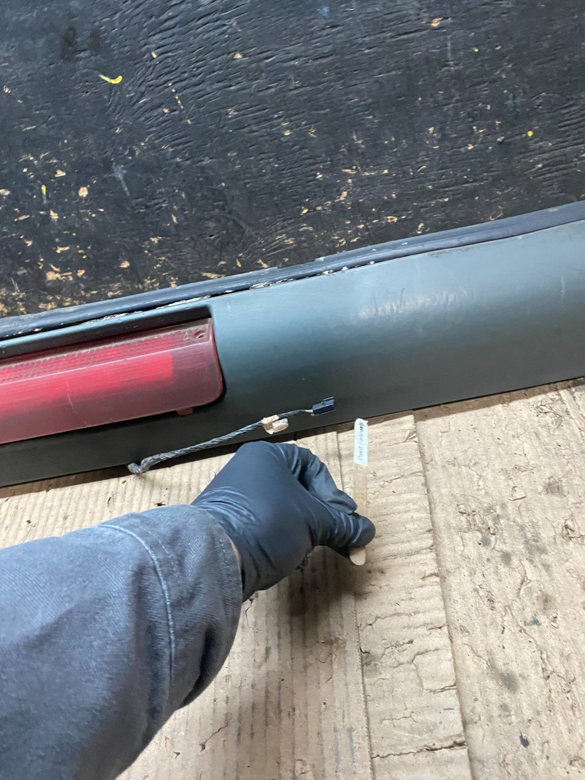 1996 to 2002 Chevrolet Express 3rd Third Brake Light Trim Spoiler W6085 DG7
