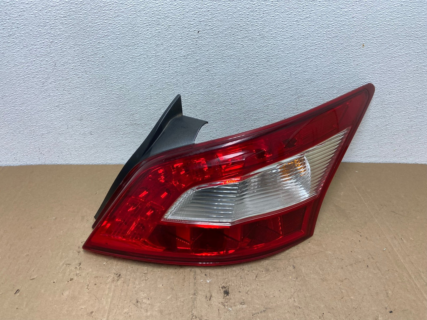 2009 2010 2011 Nissan Maxima Right Passenger RH Side Tail light DEPO AC5939 LK0