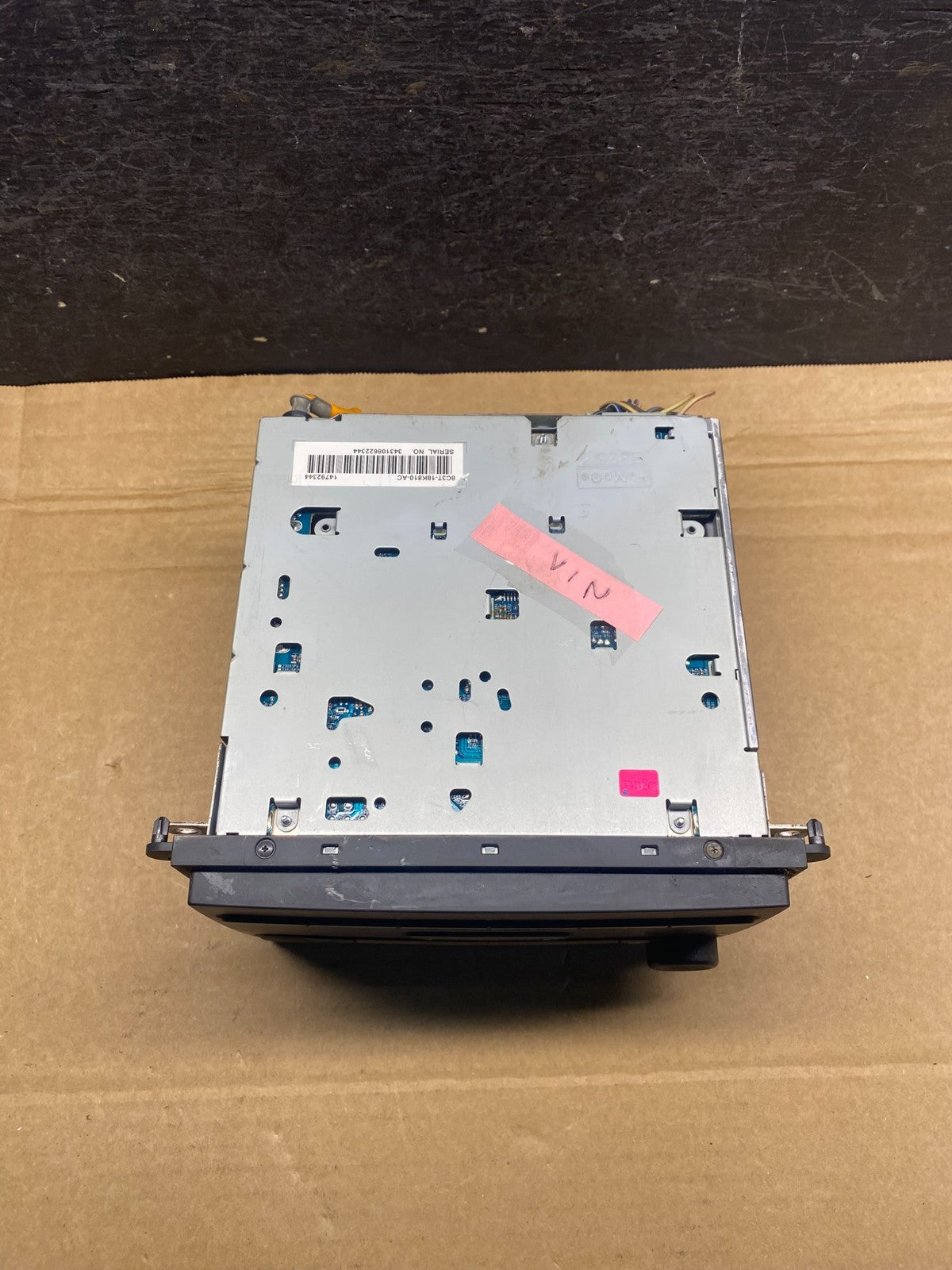 2009-2010 Ford E150 E250 E350 AM FM Radio Stereo Receiver ah4802 DG4