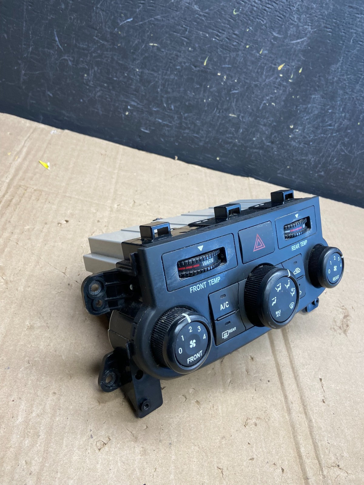 2009-2012 Kia Sedona A/C Heater Temperature Climate Control ad7228 DG2