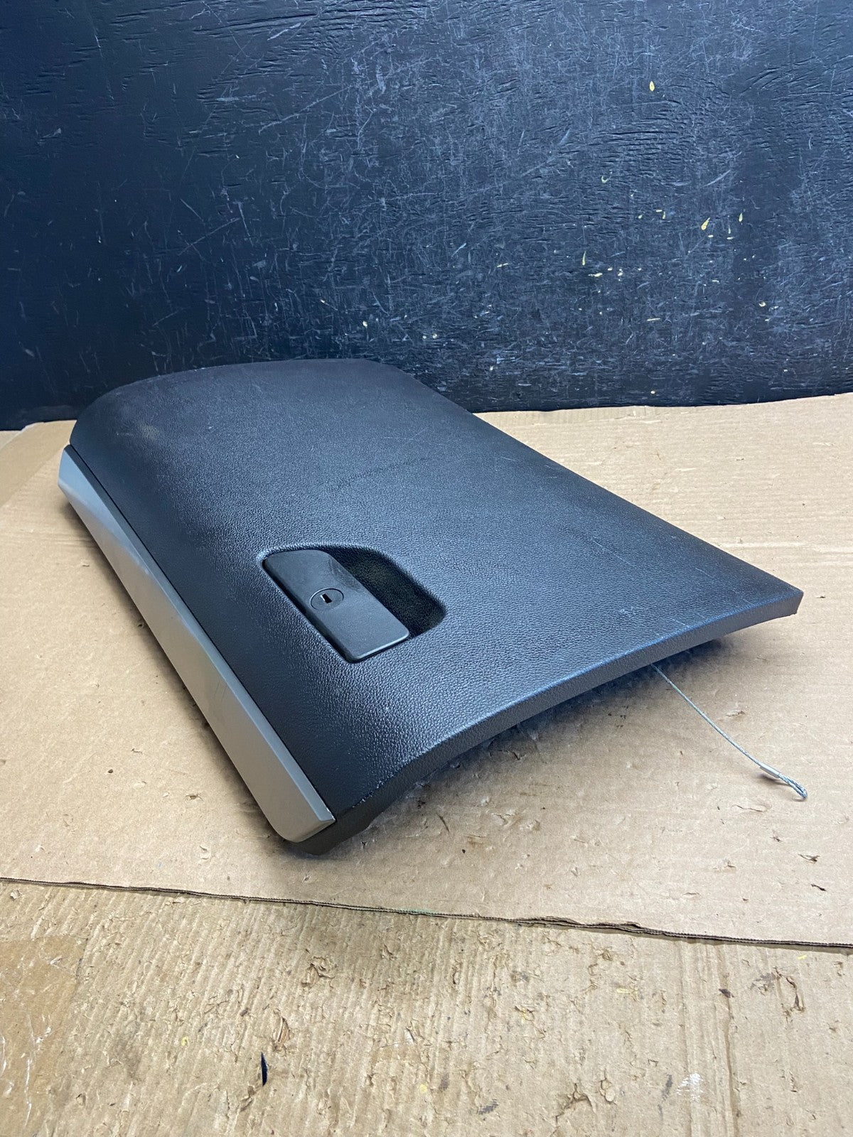 2011 to 2019 Ford Explorer Front Right Passenger Storage Glove Box AF2589 DG5