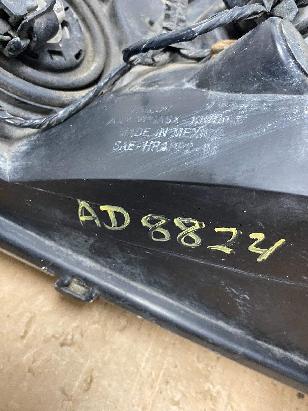 2005-2010 Infiniti Qx56 Hid Xenon Headlight Right Passenger Rh AD8824 DW11
