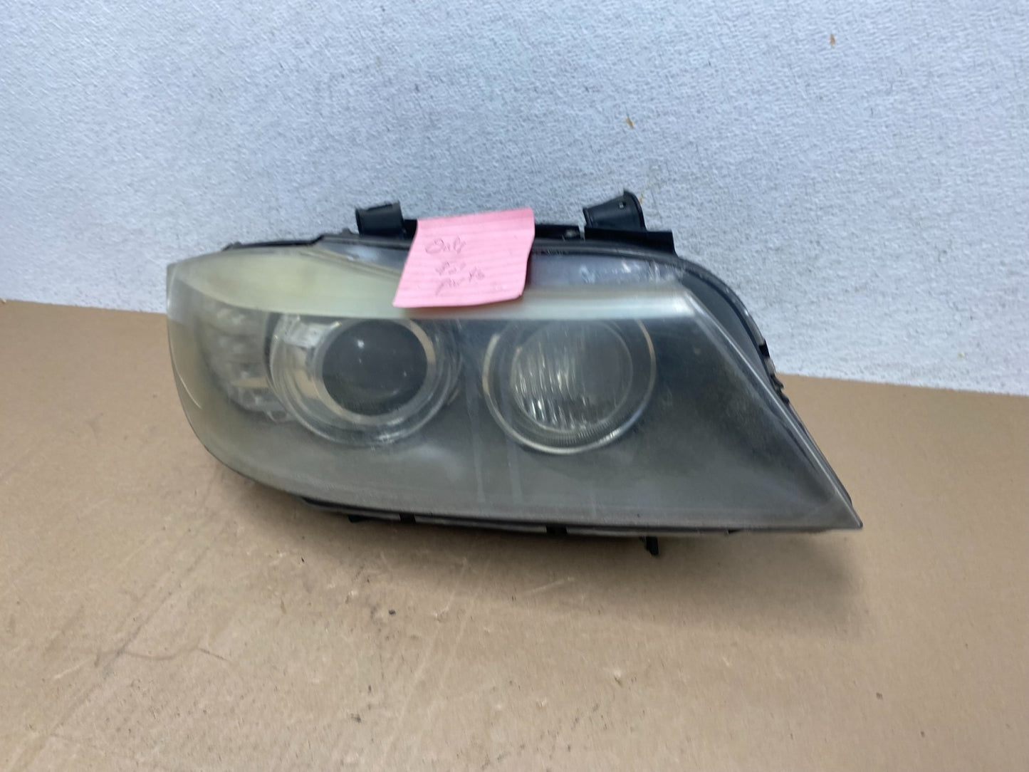 2009-2011 Bmw 3 Series 328i 4/D Sedan Right Passenger Headlight Xenon AE6698 DG1