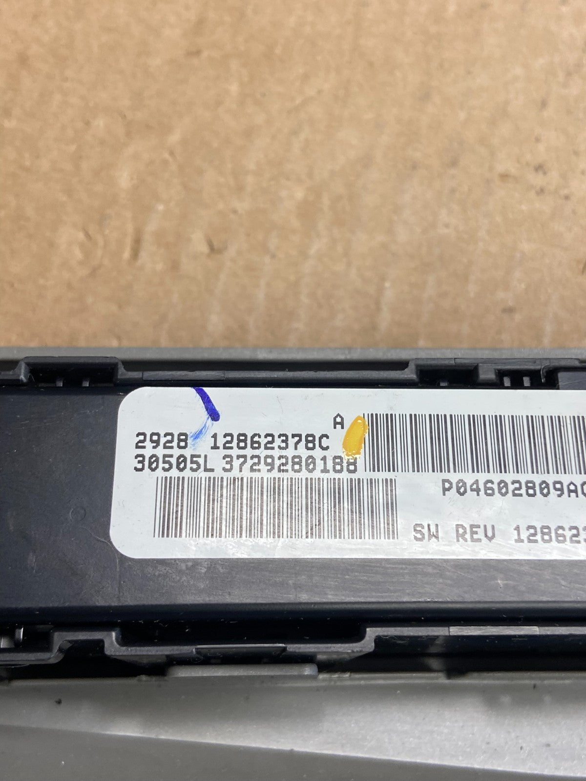2007 2010 Chrysler Sebring Center Dash Radio Clock Bezel Trim Panel Oe AE4468 DG5