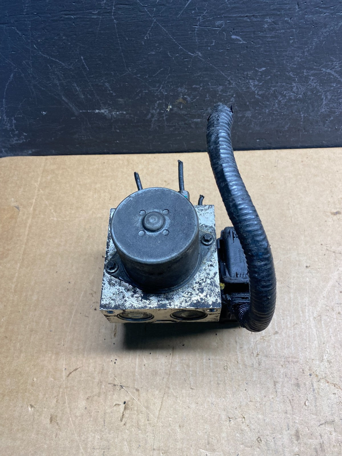 2008 Ford E150 Van ABS Anti-Lock Brake Control Module 8C24-2C346-BF AC7021 DG5