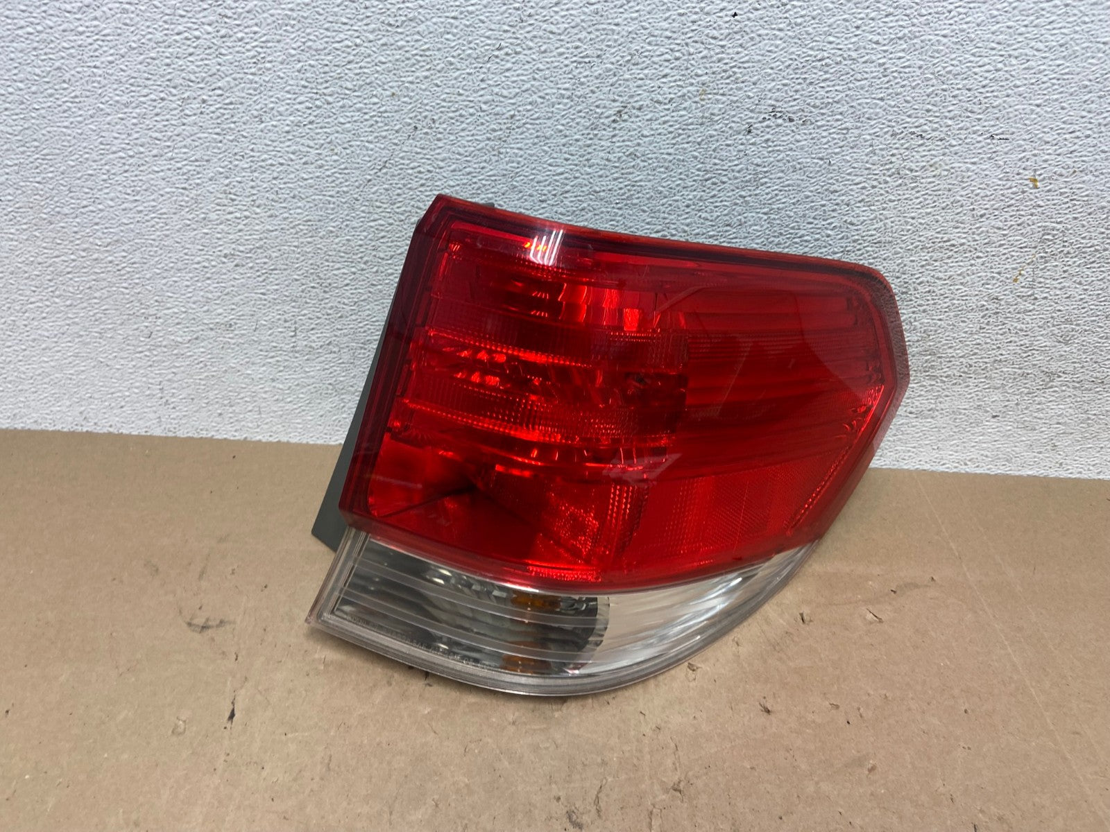 2008 2009 2010 Honda Odyssey Right Passenger Side Tail Light AE6058 LK0