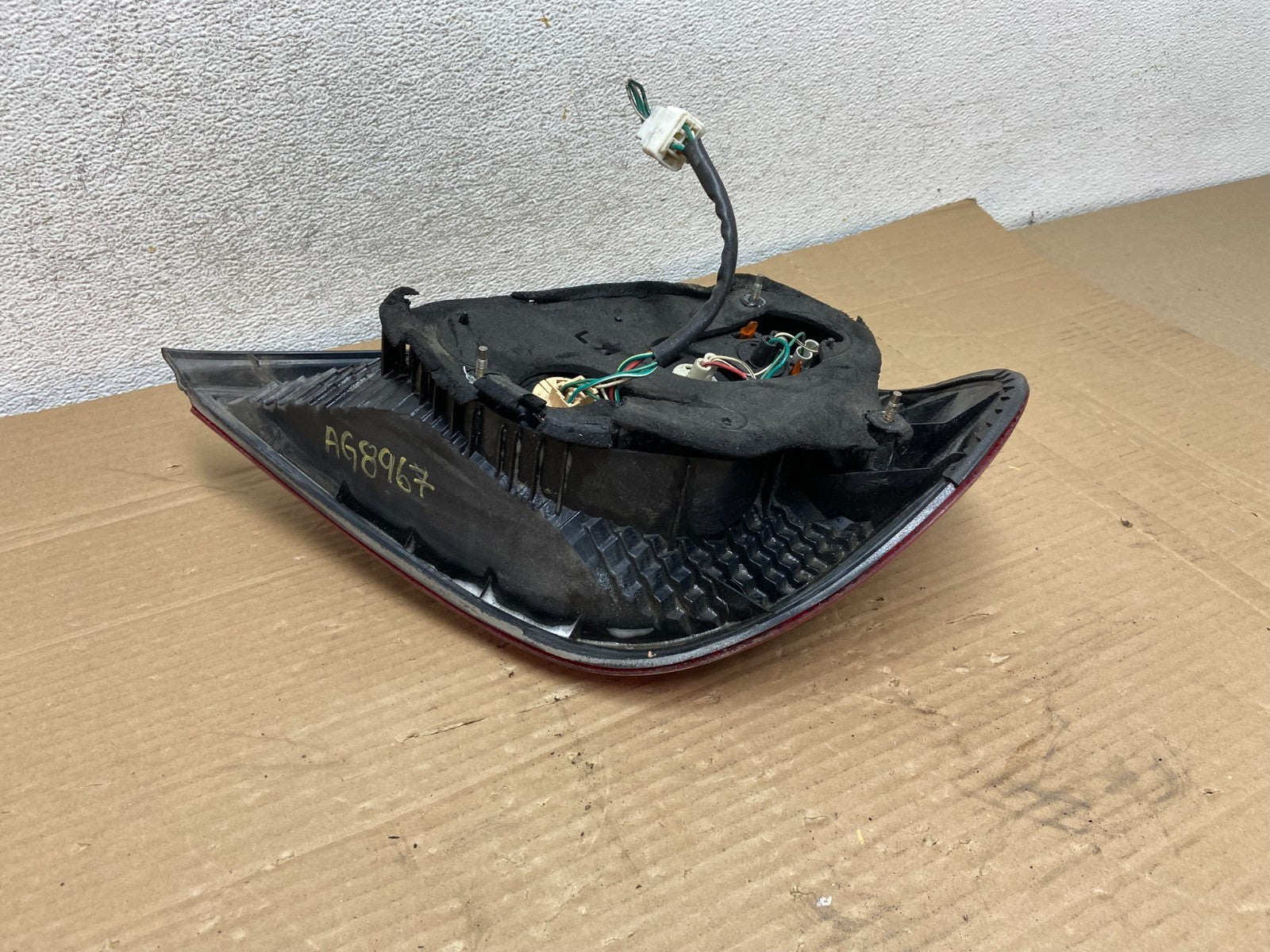 2002 2003 2004 Toyota Camry Left Driver LH Side Tail Light AG8967 DW5