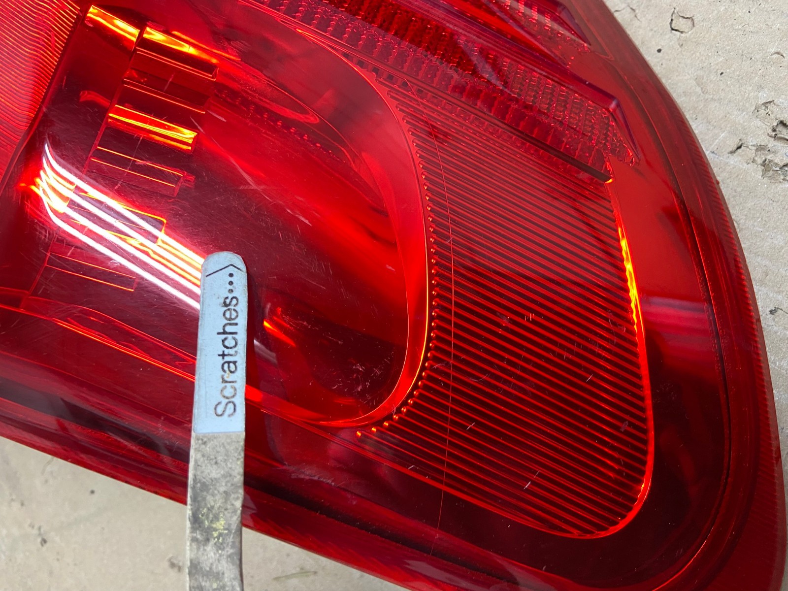2008 to 2015 Nissan Rogue Left Driver Lh Side Tail Light AE9394 LK3