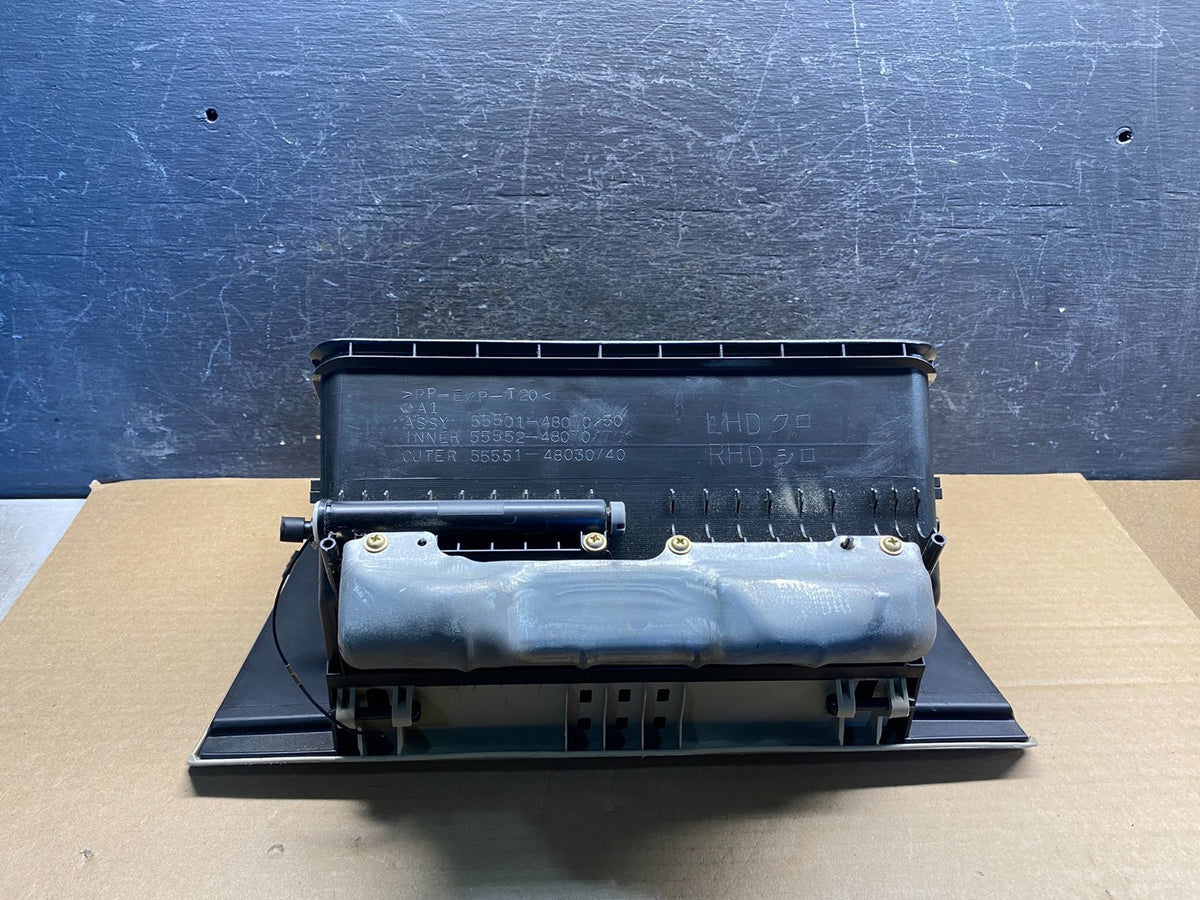 2001 - 2007 Toyota Highlander Front Right Passenger Storage Glove Box AI0024 DW5