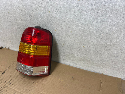 2001 to 2007 Ford Escape Right Passenger RH Side Tail Light AH4165 LK2