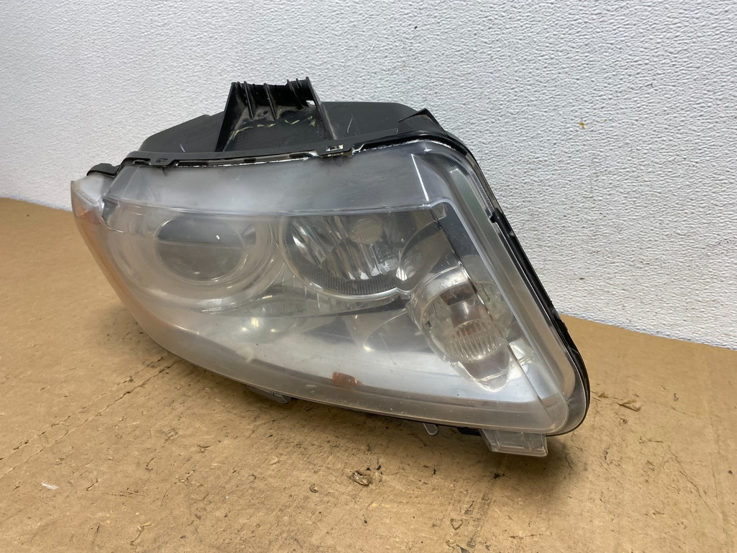 2011-2013 Jeep Grand Cherokee Right Passenger Xenon Headlight AD0550 DG1