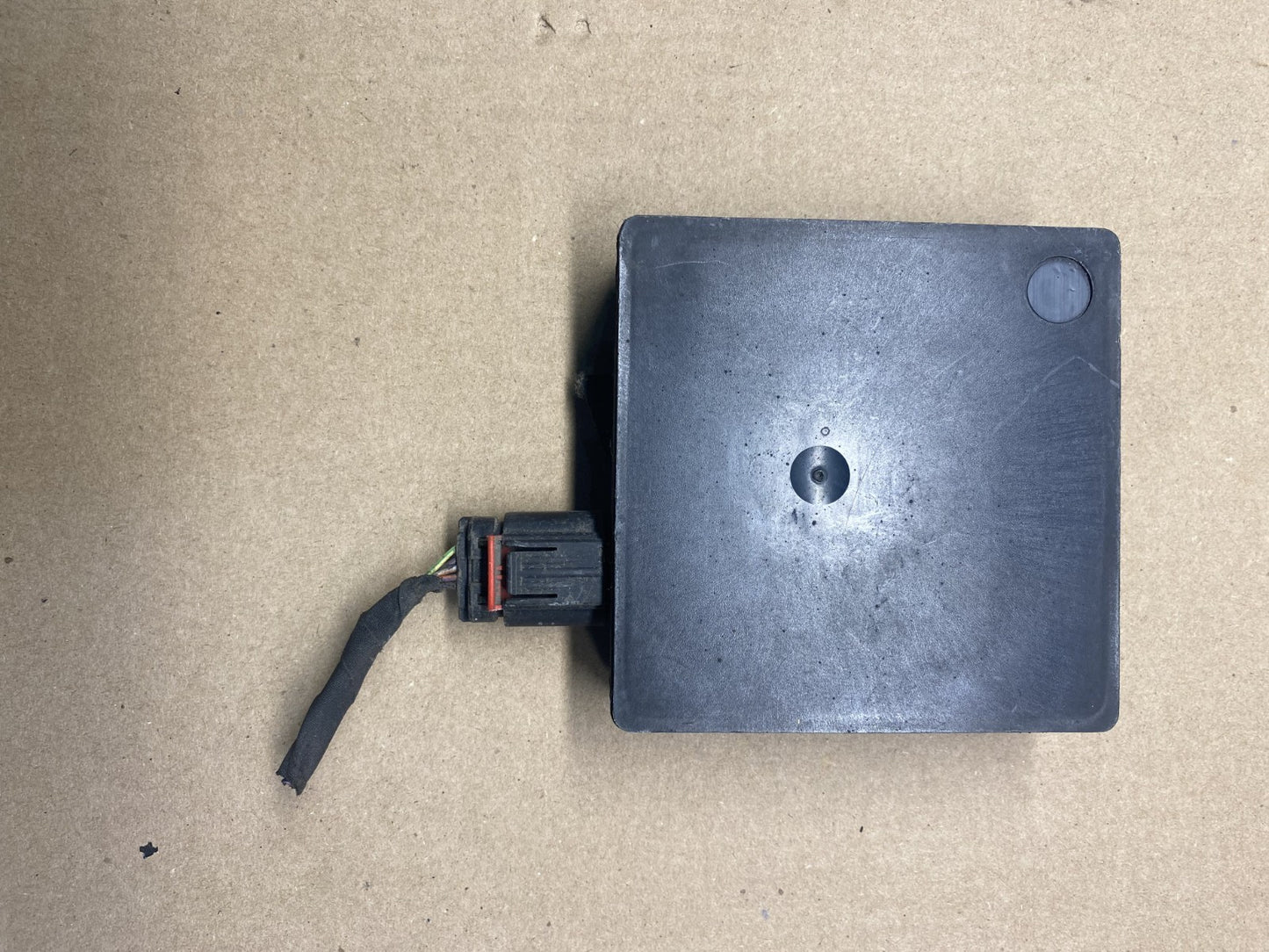 2013 to 2018 Ford Lincoln Rear Radar Blind Spot Module AE7802 DW1
