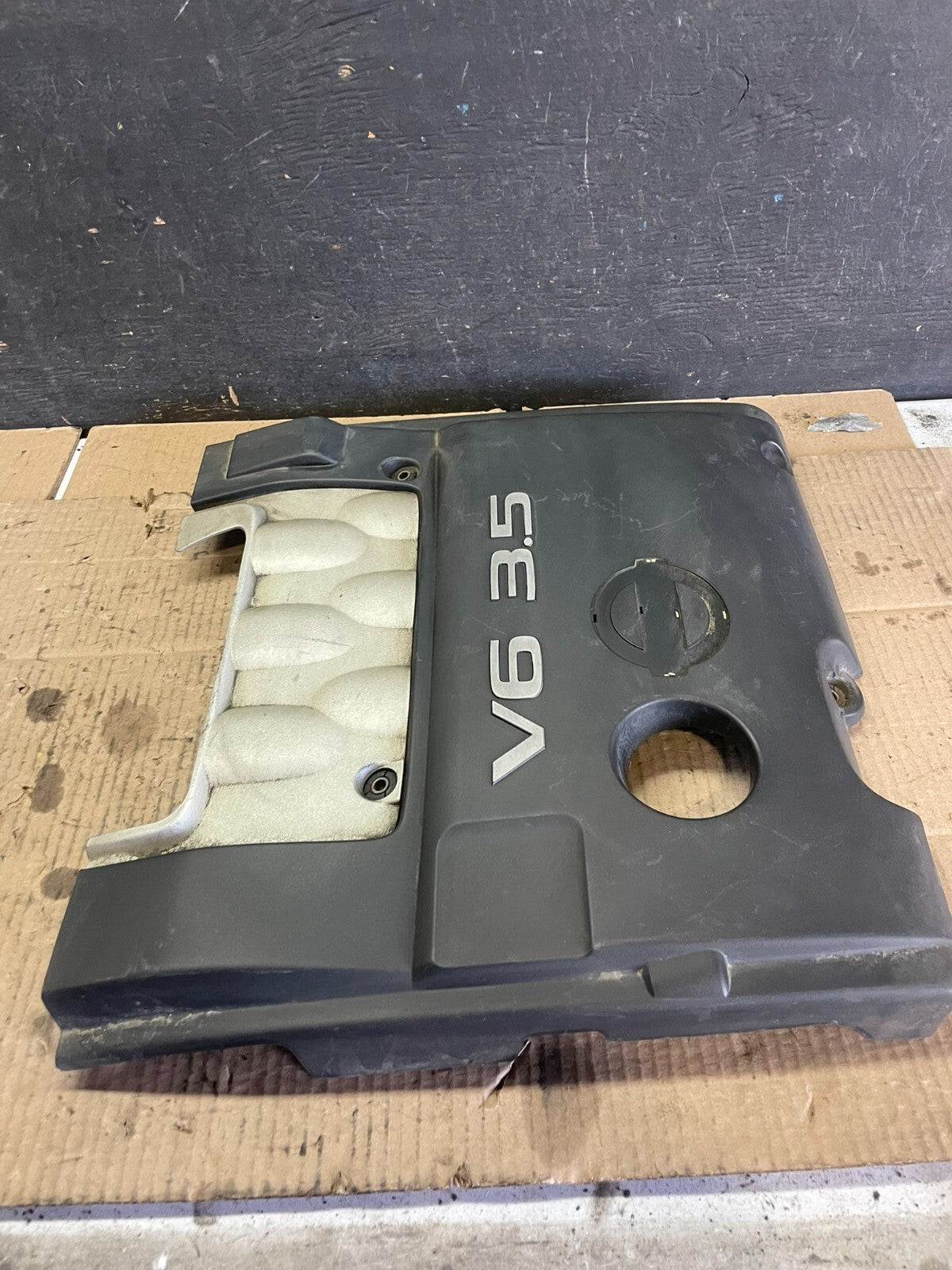2004 to 2008 Nissan Maxima 3.5L Engine Motor Cover M2709 OEM DG2