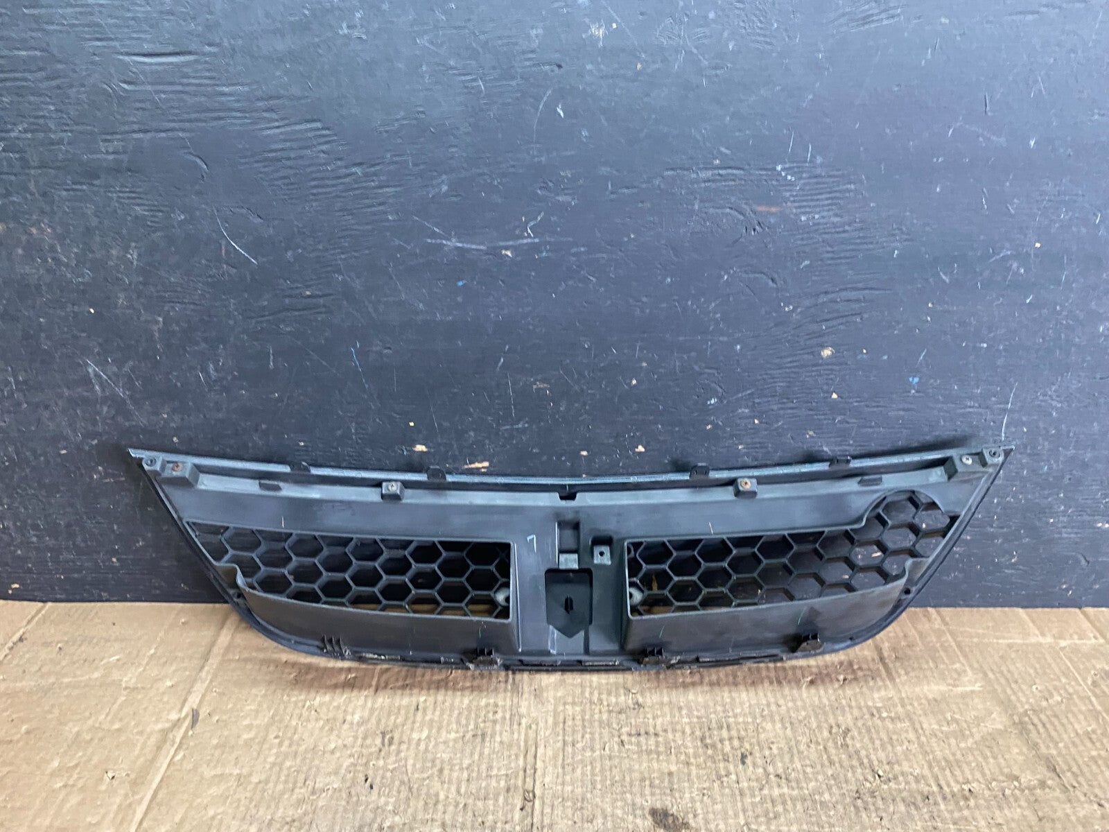 2010 to 2013 Suzuki SX4 Sedan Front Upper Grill Grille O6156 OEM DG3
