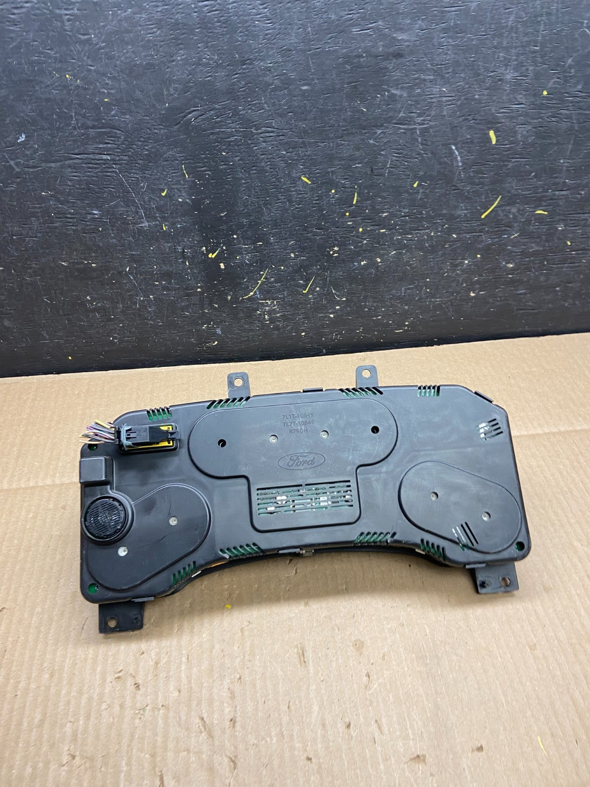 2007 Ford  Expedition Speedometer Cluster Gauge U5976 PS6