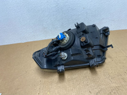 2008 to 2012 Nissan Pathfinder Halogen Headlight Right Passenger AD0615 DW7