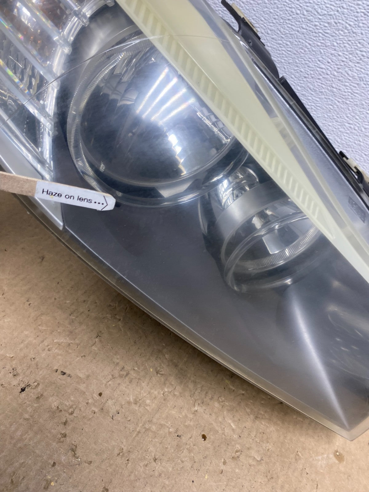 2009-2011 BMW 3 Series 328i 4/D Sedan Headlight Halogen Right Passenger AC13603