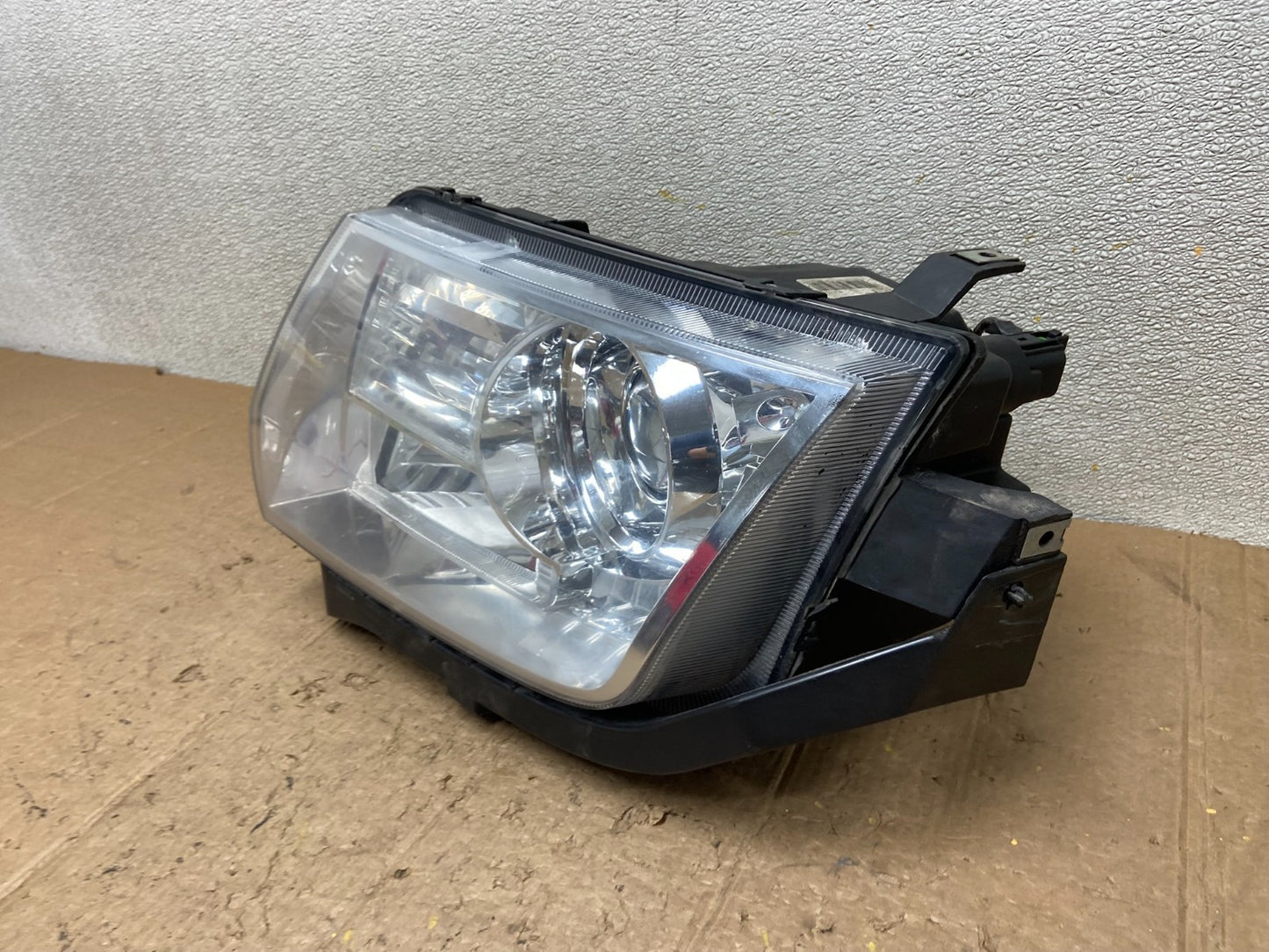 Xenon 2007 to 2010 Lincoln MKX Headlight Left Driver LH Side AD1185 DW1