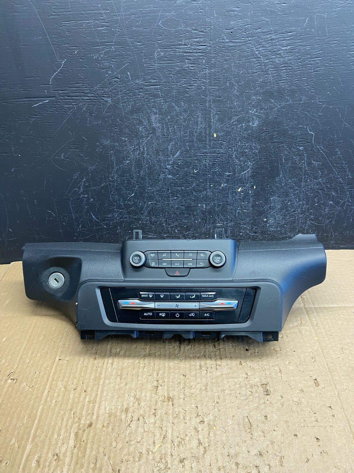 2020 to 2023 Ford Explorer Radio Climate Control Panel Trim AD1997 DG0
