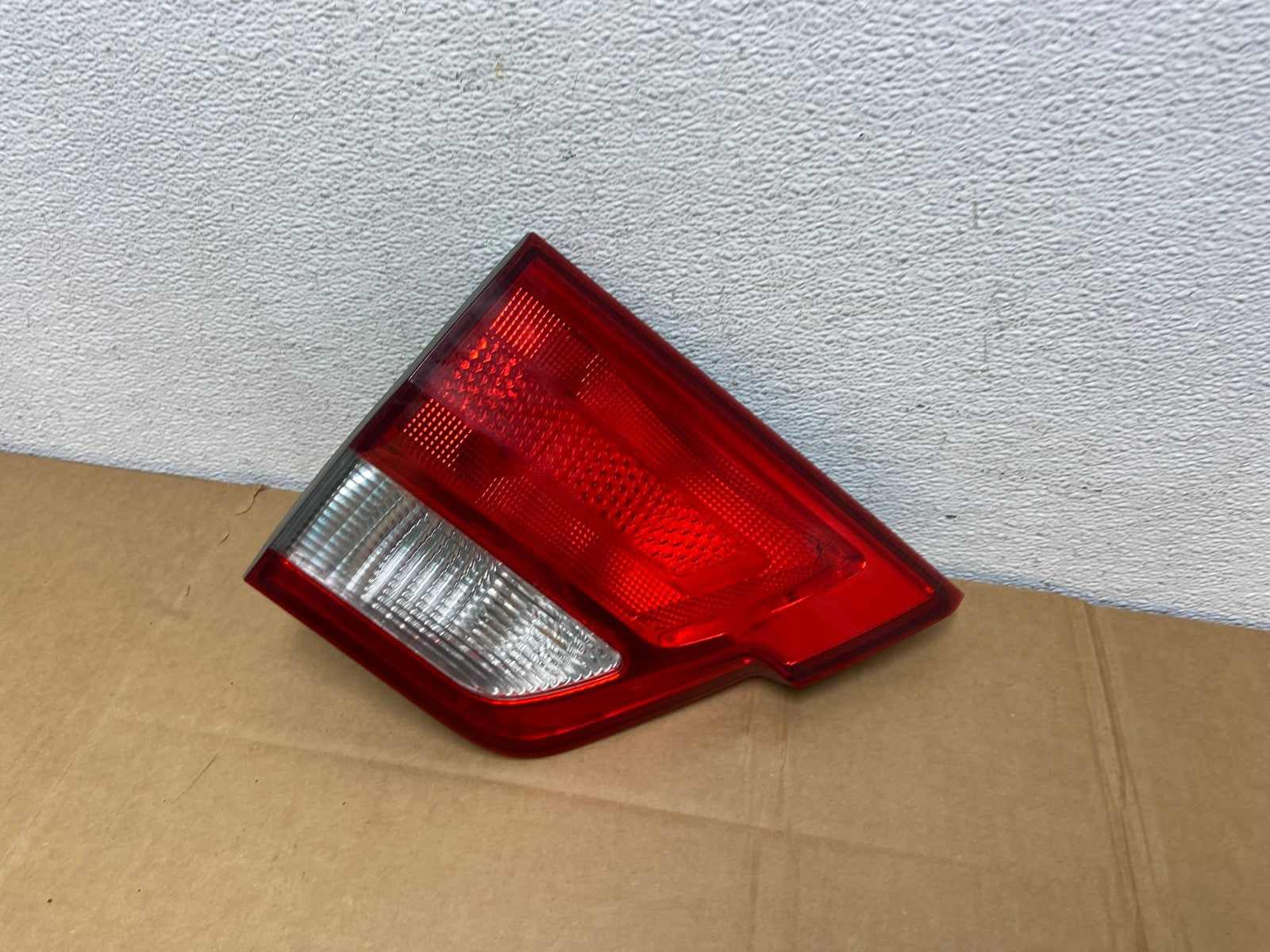 2011-2013 Jeep Grand Cherokee Left Driver Side Lh Inner Tail Light AC7445 LK1