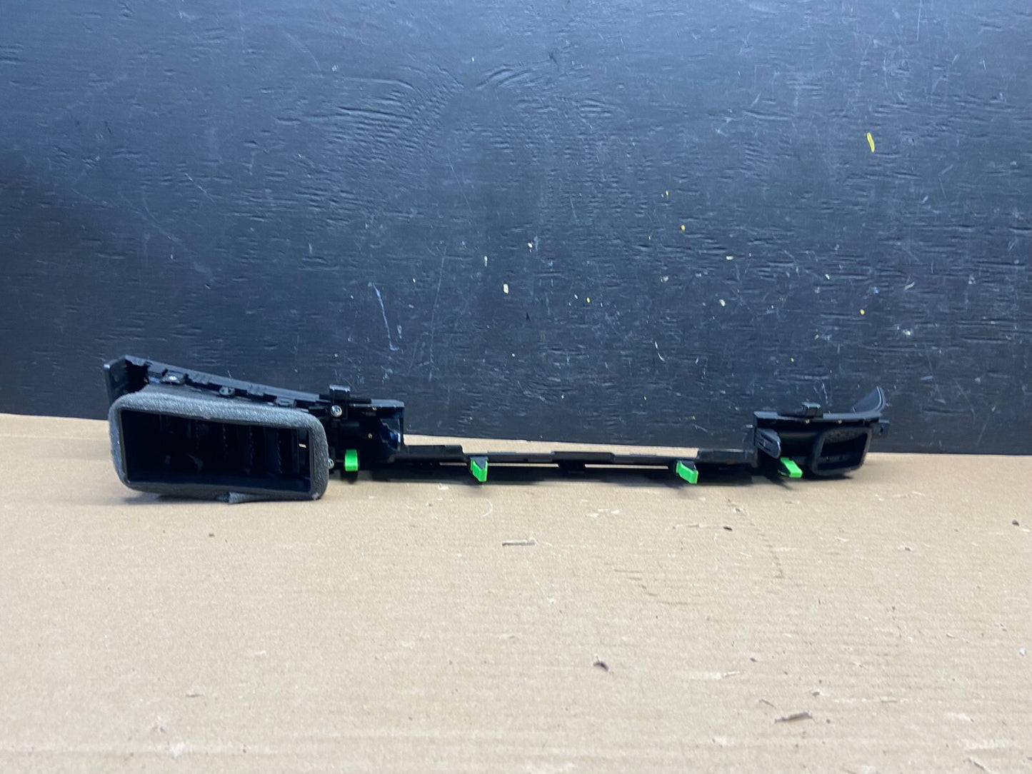 2022 to 2024 Hyundai Tucson Front Left Dashboard Air Vent With Trim L1934 DG4