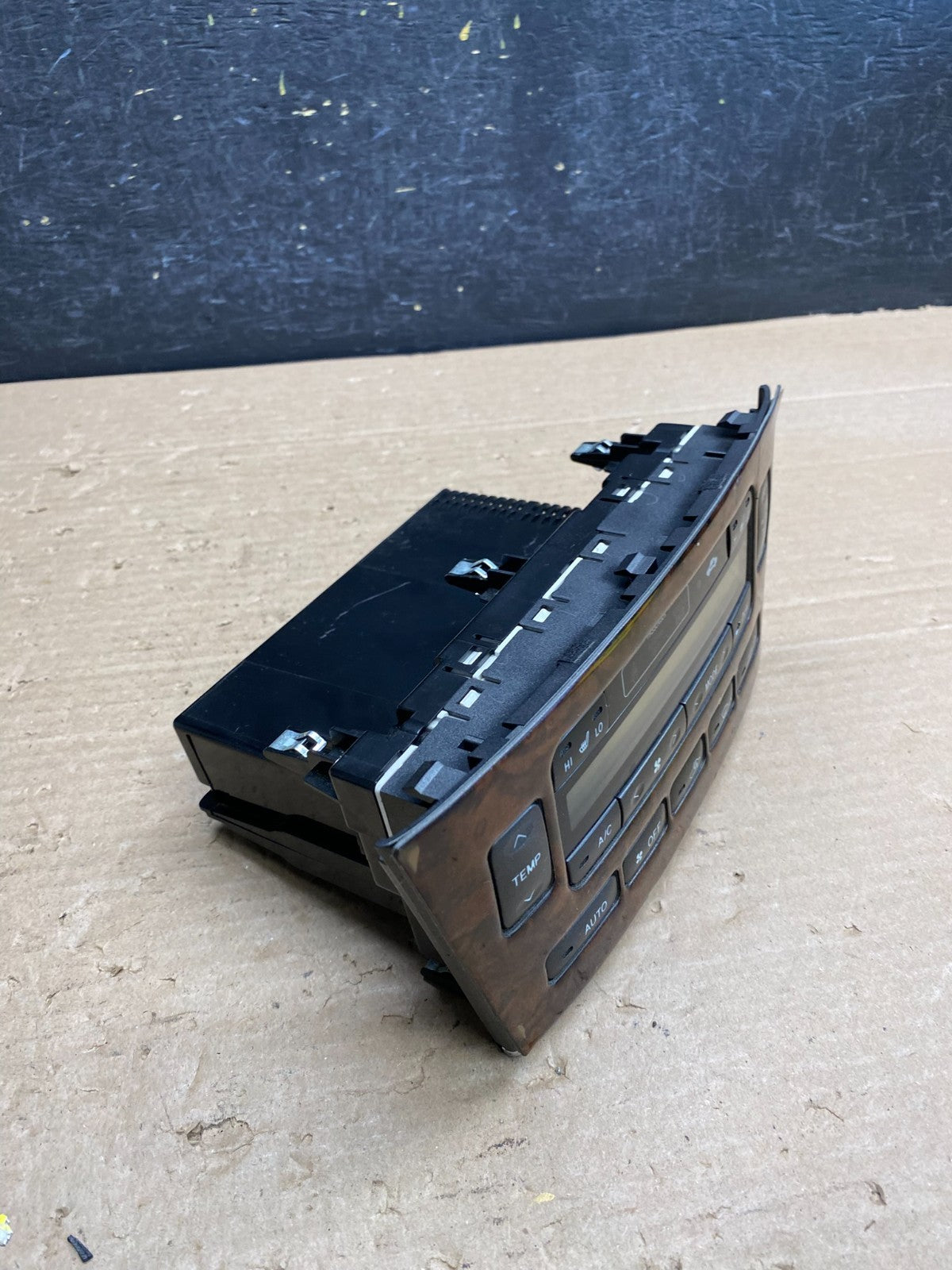 2004 - 2006 Lexus ES330 Center Dash A/C AC Heater Climate Control Unit AG6445 DG3