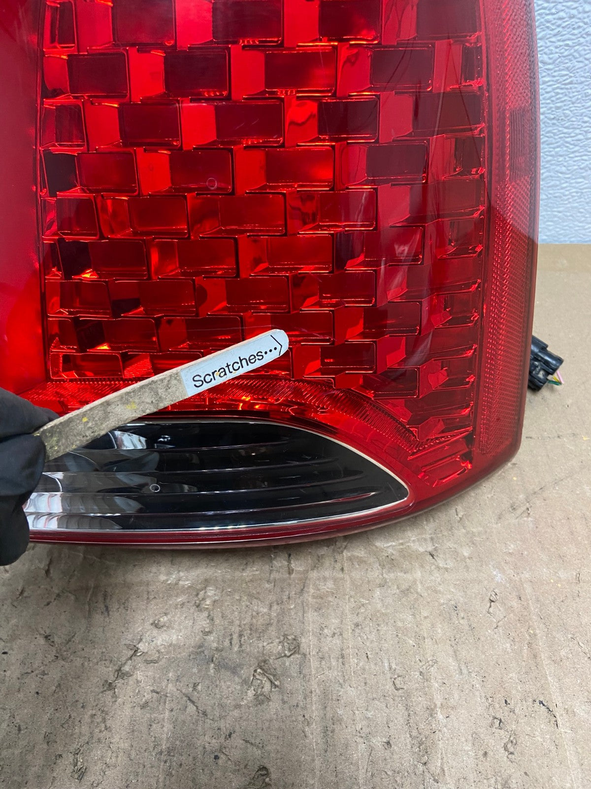 2011 to 2013 Kia Sorento Right Passenger RH Side Tail Light Oem AC0189 LK4