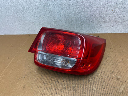 No Led Trim 2013-2015 Chevrolet Malibu Right Passenger Side Tail Light AE1638 LK0