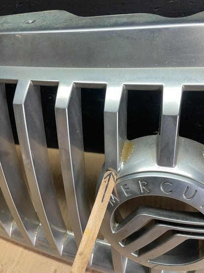 2002 to 2005 Mercury Mountaineer Front Upper Grill Grille Oem AB7576 DG3