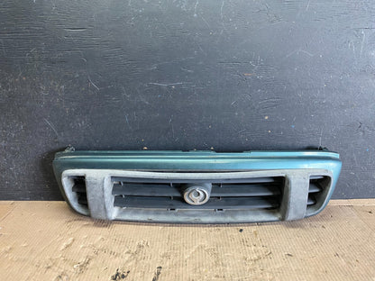 1996 to 1997 Mazda MPV Front Grill Grille L94750