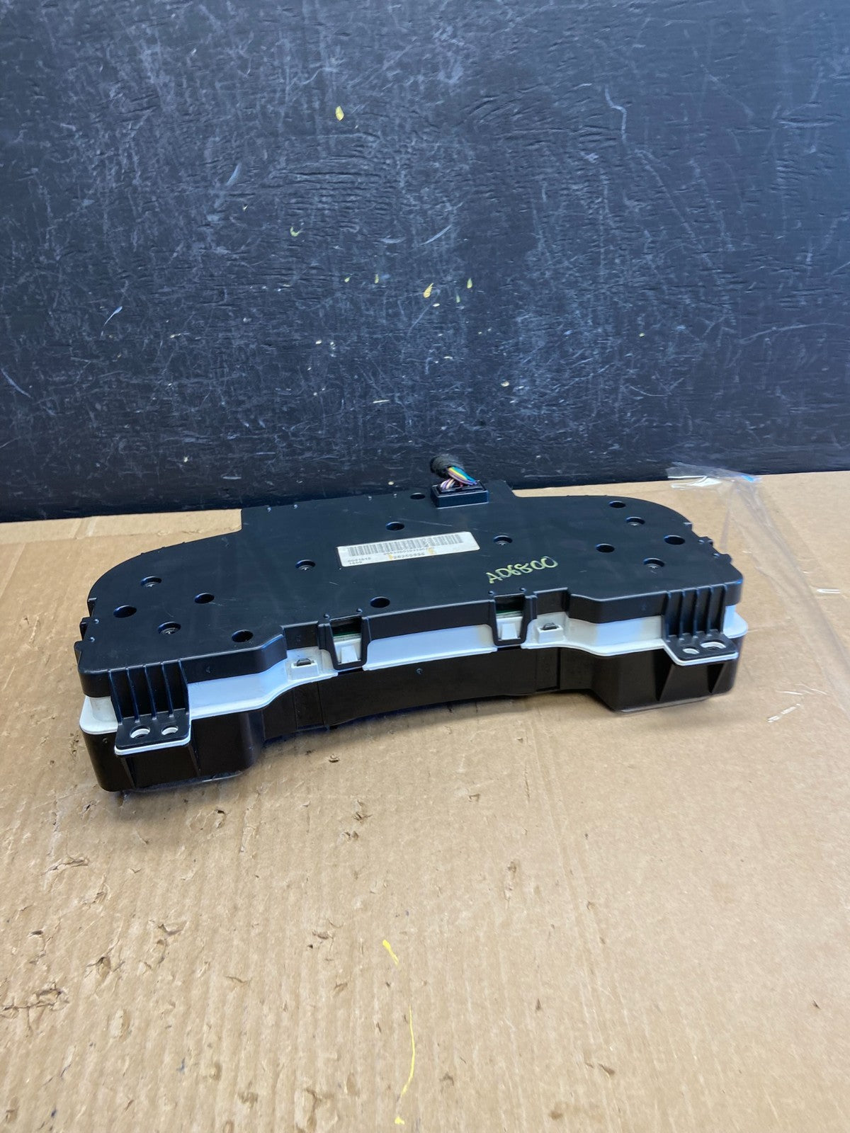 2007 to 2013 Chevrolet Silverado Suburban Cluster Gauge Speedometer OE ad6800 DG6