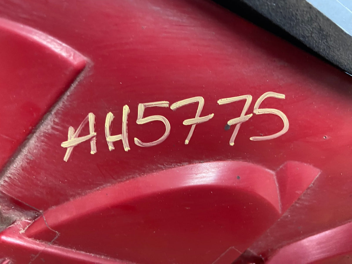 2008 2009 2010 2011 Mercedes C-Class Right Passenger Tail Light AH5775 LK6