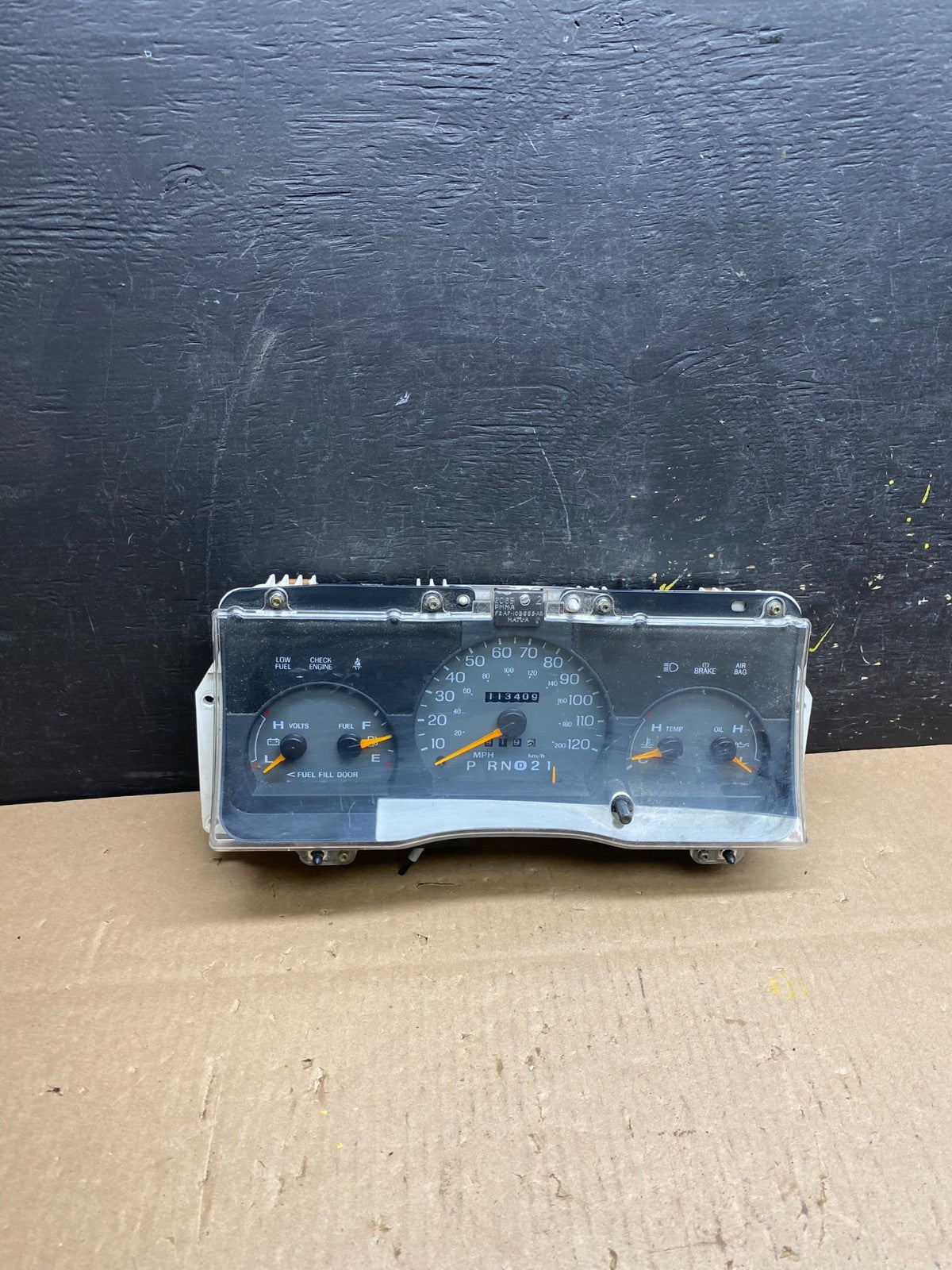 1998 to 2005 Mercury Marquis Speedometer Cluster Gauge Oem t4697 DG0