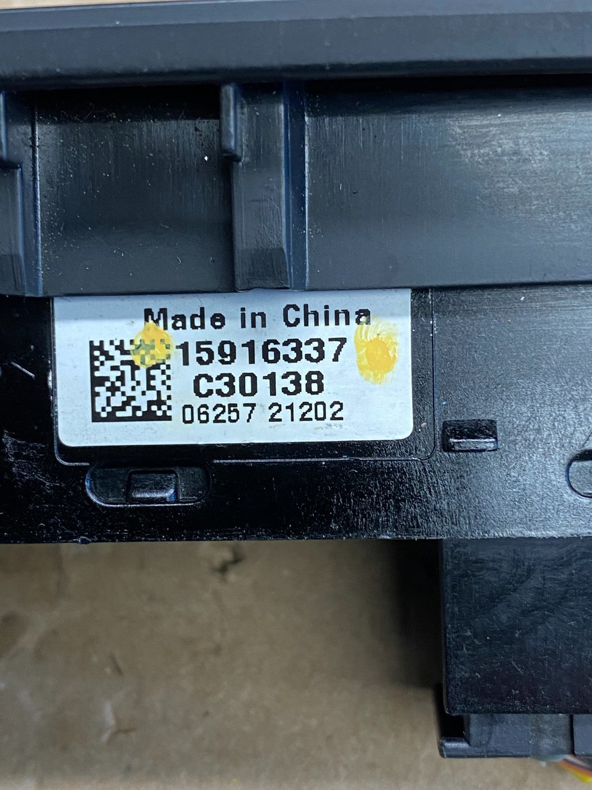 2007 - 2014 Chevrolet Tahoe Yukon Pedal Traction Control Switch AG6273 DG4