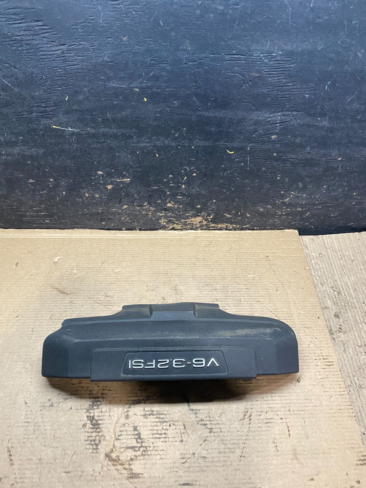 2008 to 2008 Audi  A6 3.2L Engine Motor Cover OEM v9363 DG1