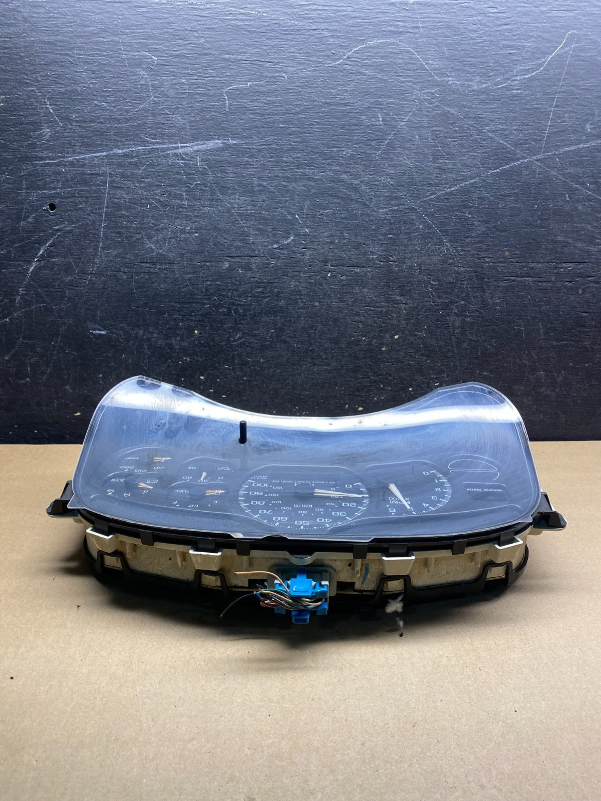 2002 GMC Yukon Speedometer Cluster Gauge Oem W4073 DG3