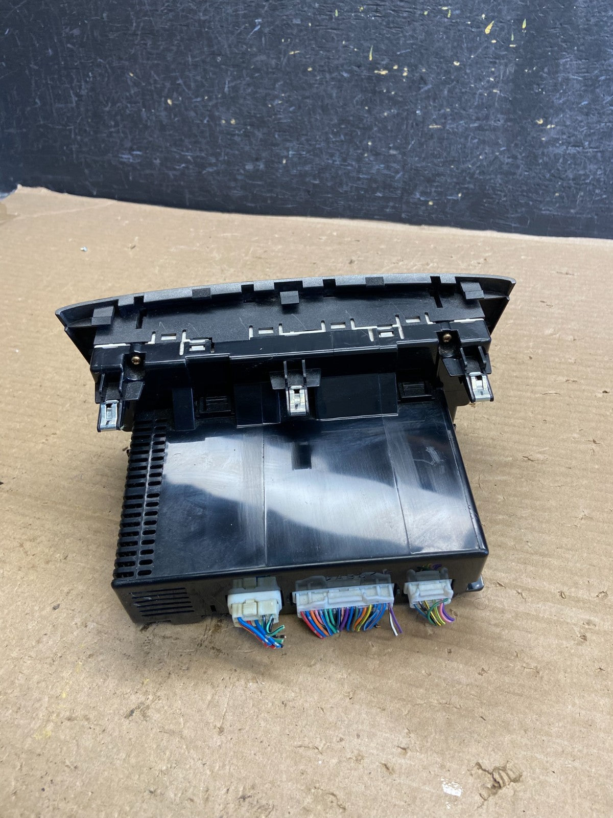 2002 - 2003 Lexus ES300 Center Dash A/C AC Heater Climate Control Unit AH3830 DG3