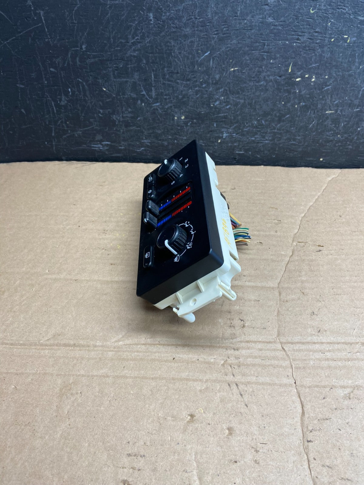 2003 to 2006 Chevrolet Silverado HVAC Heater Climate Control Module AF1896 DG2