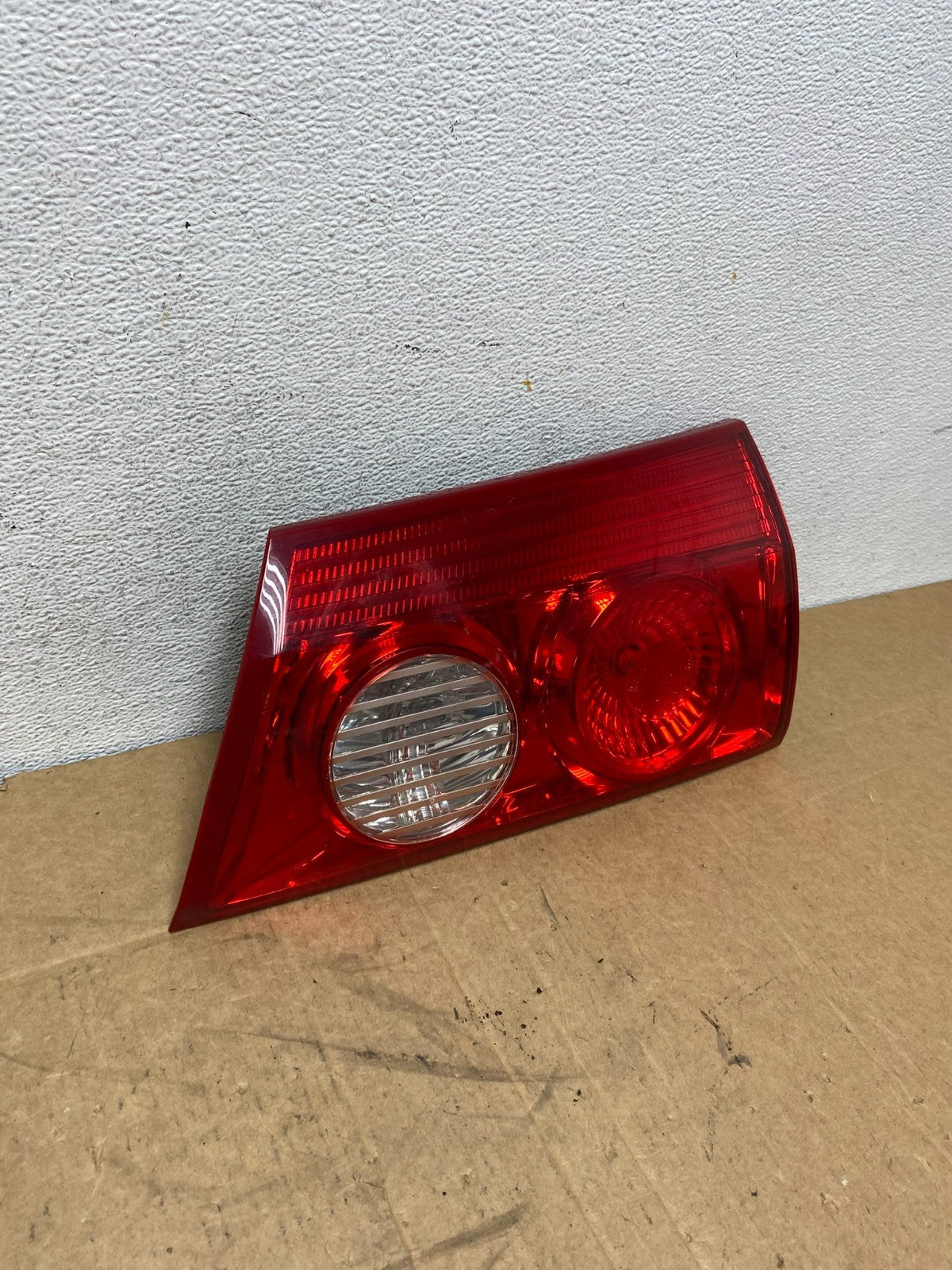 2006 - 2010 Toyota Sienna Right Passenger Side Rh Inner Tail Light AD6236 DW2