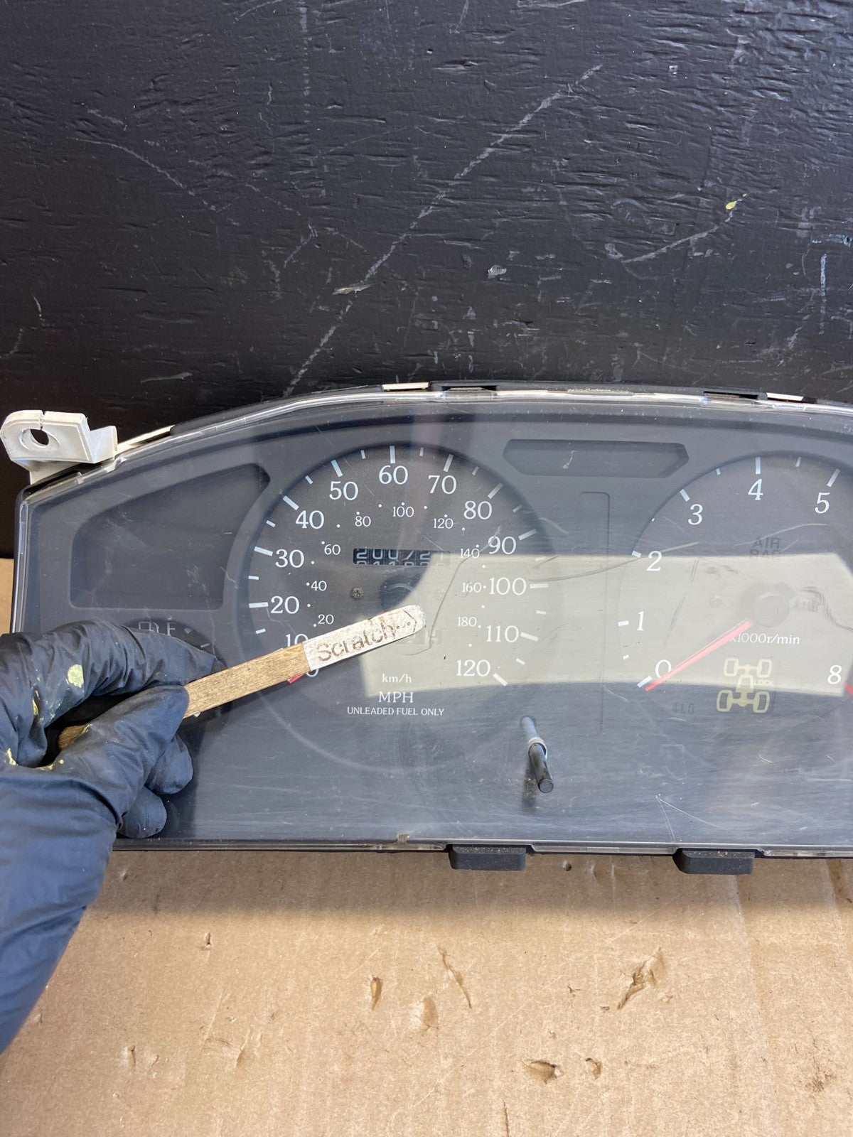 1998 to 2001 Infiniti QX4 Speedometer Instrument Cluster AB89241