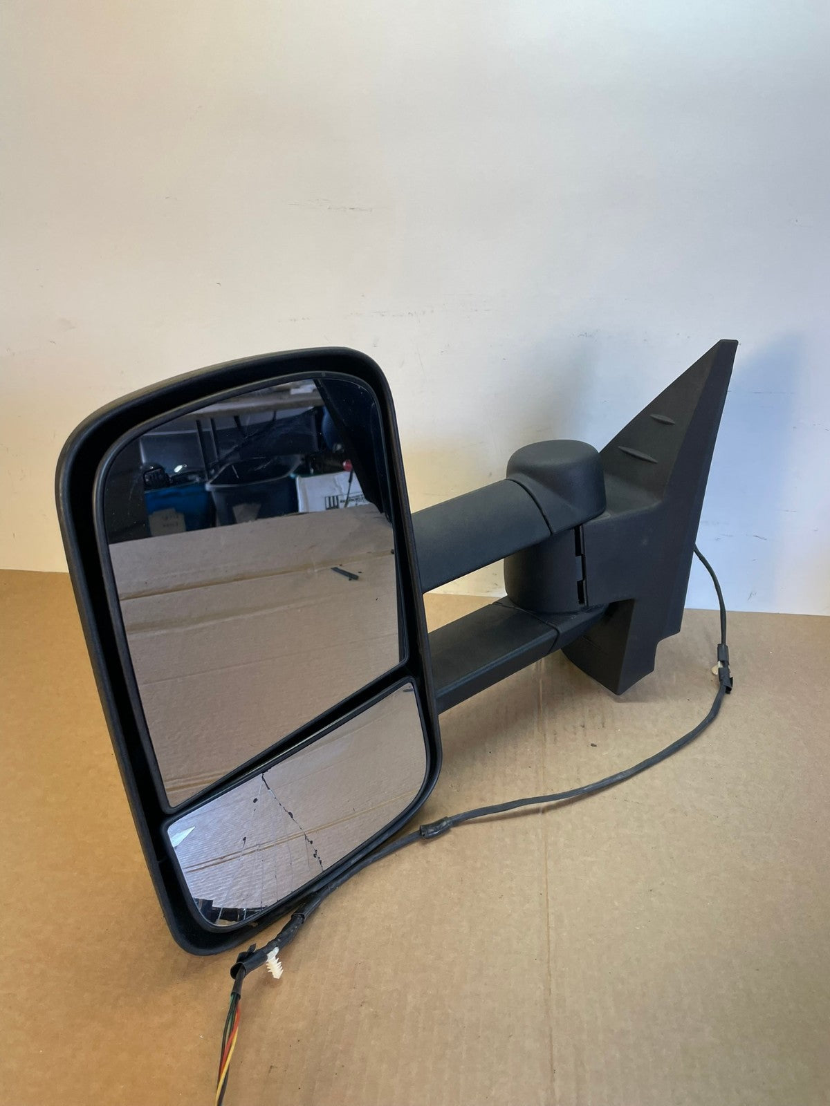 2007 - 2013 Chevrolet Silverado Sierra Left Driver LH Door Mirror AH6295 LK2