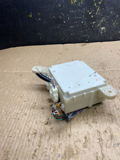 2011 to 2017 Honda Odyssey Cabin Fuse Box Panel 38230-TK8-A213 Y80082