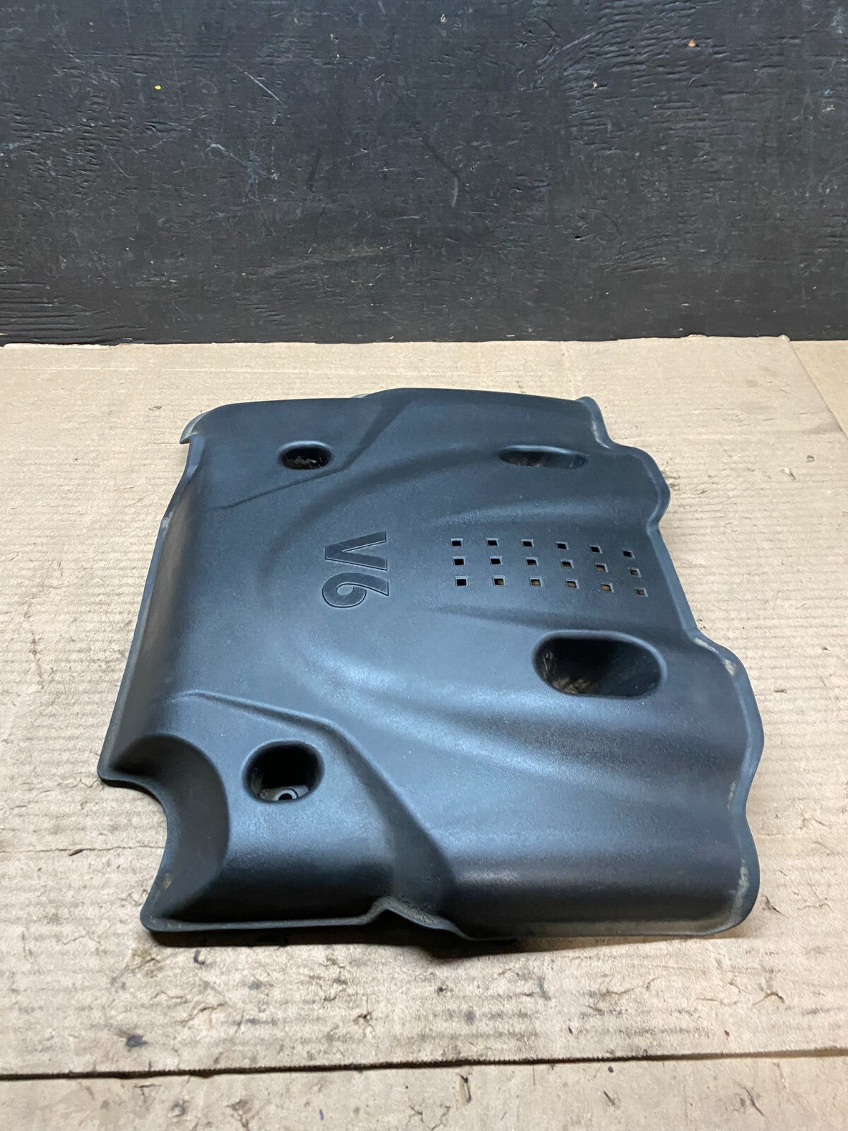 2008 - 2010 Hyundai Tucson Kia Sportage Engine Motor Cover G8185 R3